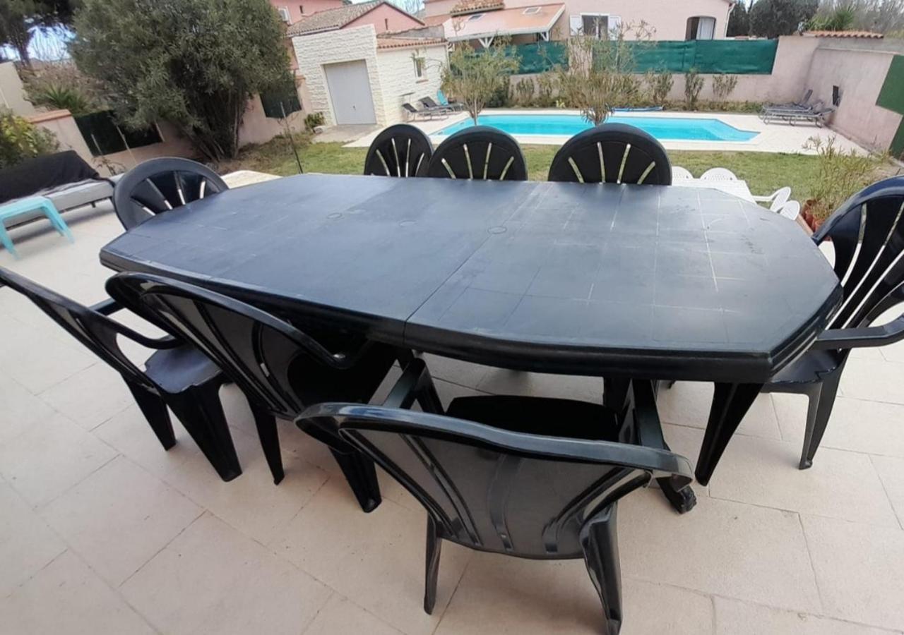 Villa Avec Plage A Pied Et Grande Piscine سانت ماري لا مير المظهر الخارجي الصورة